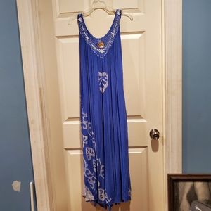 Blue dress with pockets